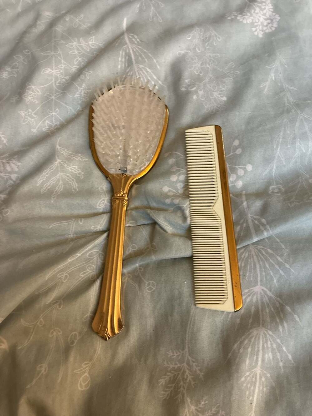 Vintage Gold Floral Hair Brush And Comb Vanity Set